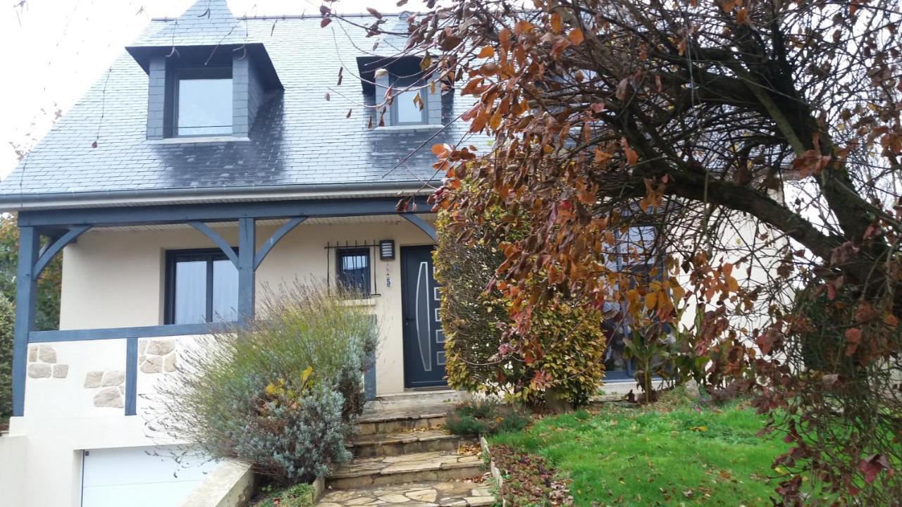 Jo Masson Acomodação com café da manhã Saint-Aubin-d'Aubigne Exterior foto